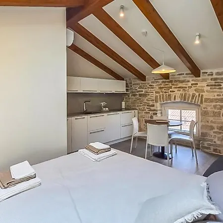 2402 Apartman Bale